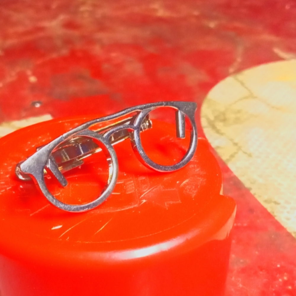 Tie clip